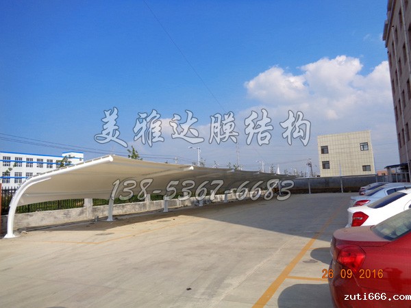 宏伟化工车棚膜结构