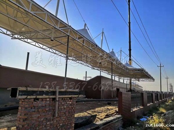 东营中学看台膜结构