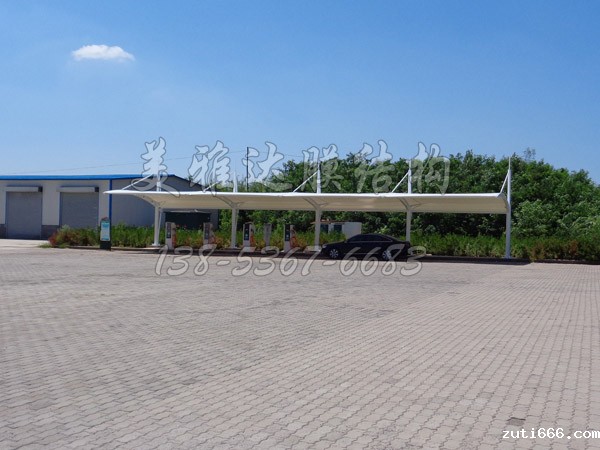 河北承德服务区平泉南区