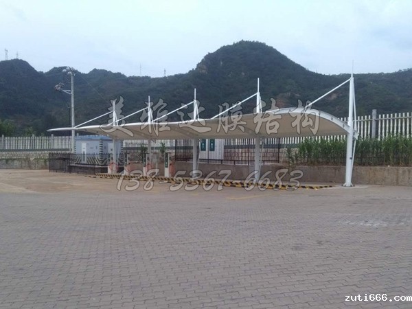 河北承德服务区