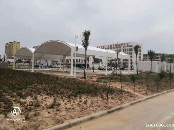 车棚膜结构：滨州市第二人民医院车棚膜结构